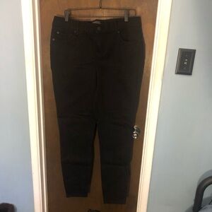 Black Torrid jeans size 16T. EUC.